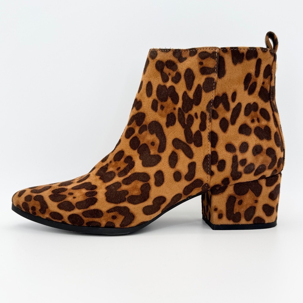 A New Day Valerie Microsuede City Ankle Bootie Leopard 7 Block Heel Statement - Picture 2 of 13